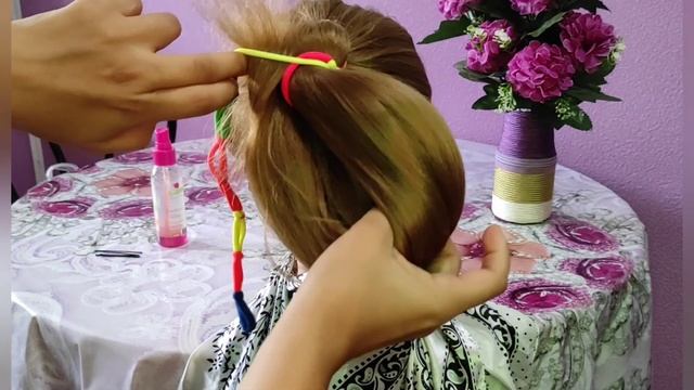 hairstyles from colored elastic bands/Прически из цветных резинок для девочек смотреть онлайн