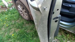 снятие ручки передней двери на тигуане 2