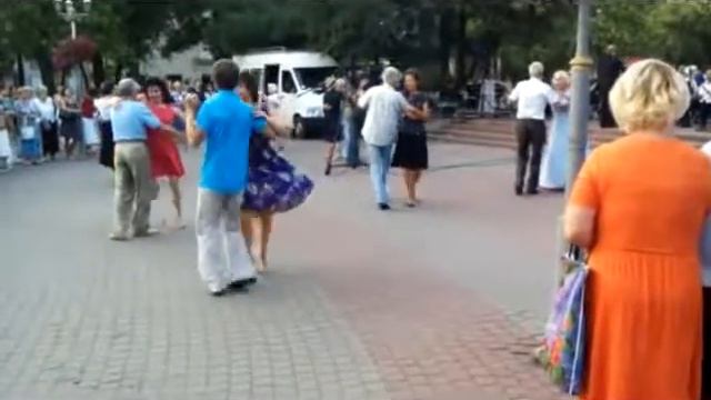 Танго на площади смотреть онлайн