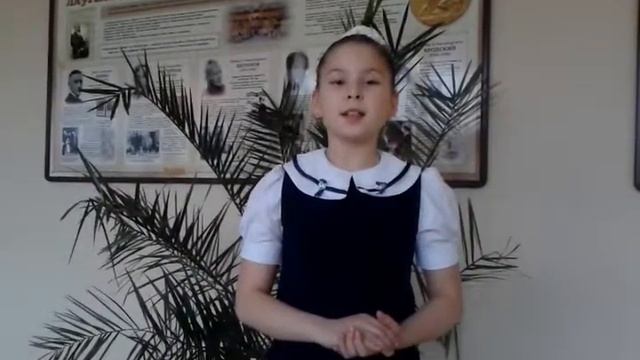 Ф И Тютчев Она сидела на полу Читает Анастасия Пасиченко, ученица 3 класса смотреть онлайн