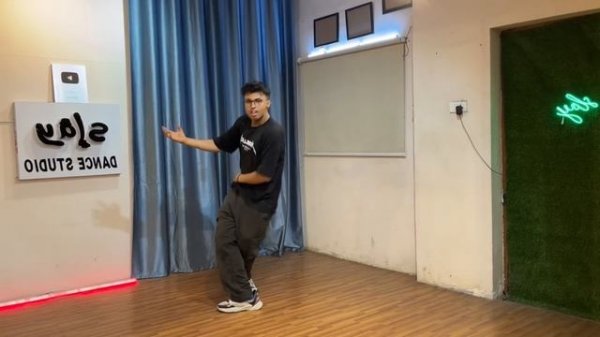 Stray Kids - S Class (특) *EASY DANCE TUTORIAL* (Beginner Friendly)