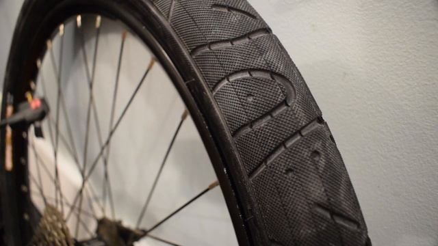 Wide Tire On Narrow Rim? | Maxxis Hookworm смотреть онлайн