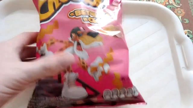 чипсы Cheetos - ветчина сыр