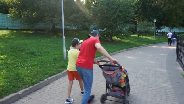 ВЛОГ | ДЕЛАЮ ТОРТ ДАМСКИЕ ПАЛЬЧИКИ | ГУЛЯЕМ В КУСКОВО смотреть онлайн