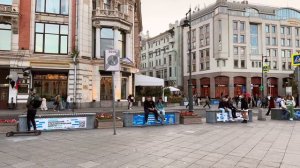 🔥 Подглядывание за русской жизнью, прогулка по Москве - центр Тверской