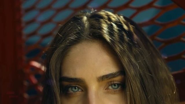 БОМЖИХА услышала плач из мусорки, заглянула внутрь и потеряла дар речи смотреть онлайн