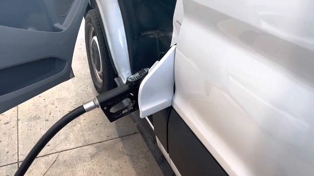 Ford Cargo Van T350| Locating The Gas Tank смотреть онлайн