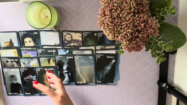 Волна волос прошла сквозь мои пальцы,и где она —волна твоих волос?..❤️???️