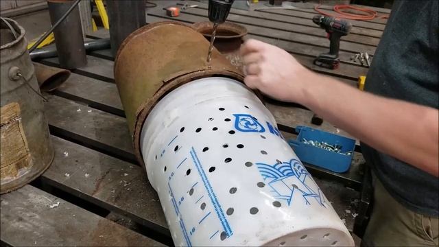 Composter from Old Milk Can смотреть онлайн