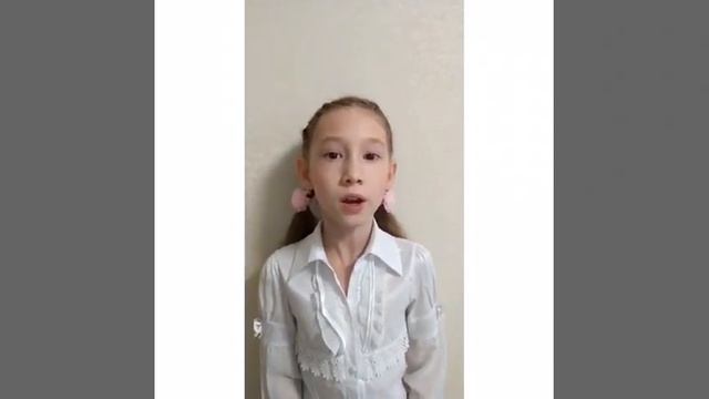 Ковалёва Валерия, 9 лет, С. Есенин, Поёт зима аукает смотреть онлайн