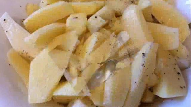 Печеный картофель с луком смотреть онлайн