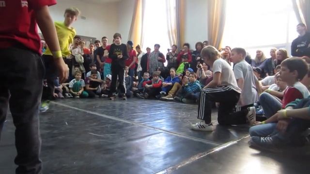 Парень vs Beat Strit vs Парень vs Пьеро - CRAZY BECK смотреть онлайн