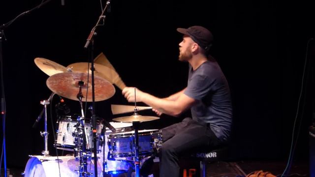 Elliott Sharp & Lukas König - Live at Jazzfestival Saalfelden, Austria, 2018-08-25 смотреть онлайн