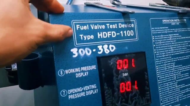 Man B&W Fuel injector pressure test / calibrate by 2nd engineer |Makinista | Marino | life at sea смотреть онлайн