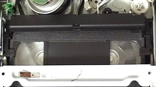 LG V194H DVD/VCR combo fast-forward/rewind cycle of a T-160 VHS cassette смотреть онлайн
