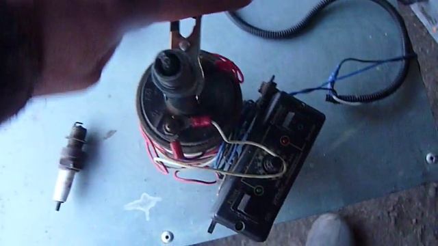 Зачем сверлят отверстия в боковом электроде свечи зажигания. смотреть онлайн