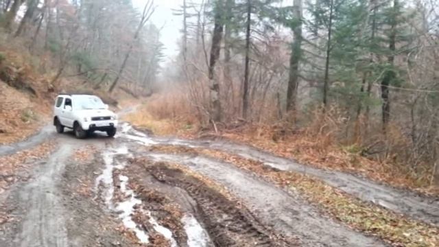 Suzuki Jimny - люблю её ( Приморский край, Шкотовские водопады) смотреть онлайн