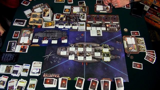 Battlestar Galactica - геймплей на 