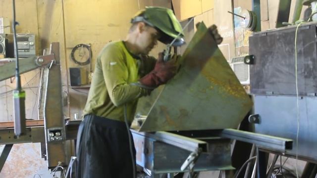 ковш на кун,час работы смотреть онлайн