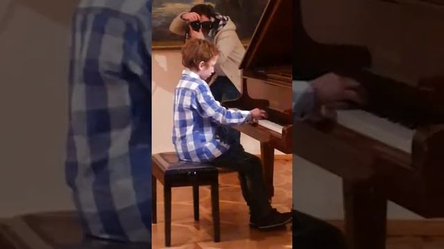 Маленкий моцарт 5-класс 2015 грузия. смотреть онлайн