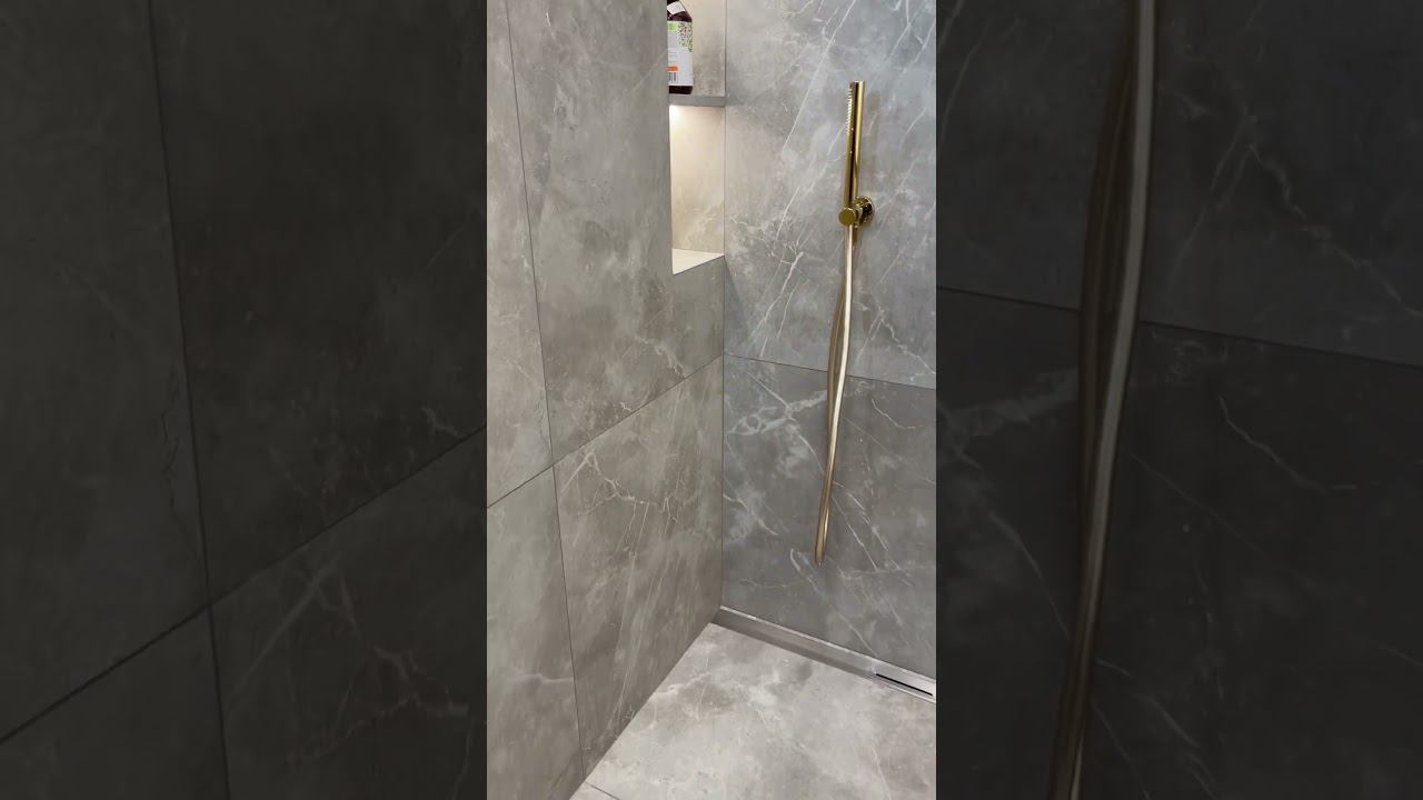 Как может выглядеть душевая в квартире, которой более 100 лет #дизайнерскийремонт #ремонтквартир смотреть онлайн