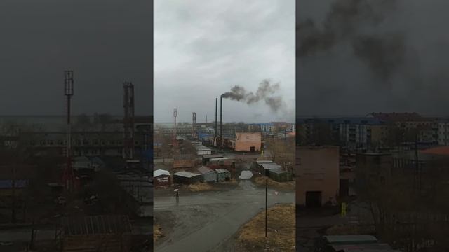 Сахалинская область г.Макаров. в атмосферу идёт черный дым, а газовая котельная рядом. смотреть онлайн
