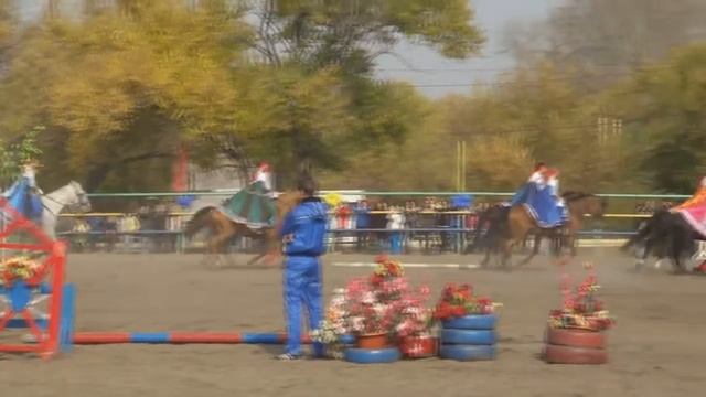 Клуб "Мустанг" Хабаровск. Конный котильон. Horse club Khabarovsk. смотреть онлайн