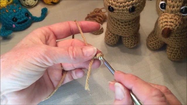 CROCHET DOG MAX GRINCH CROCHET A LONG