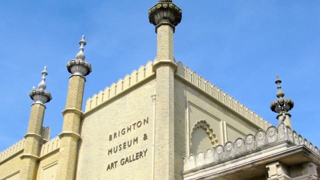 Top Tourist Attractions in Brighton - Travel Guide England смотреть онлайн