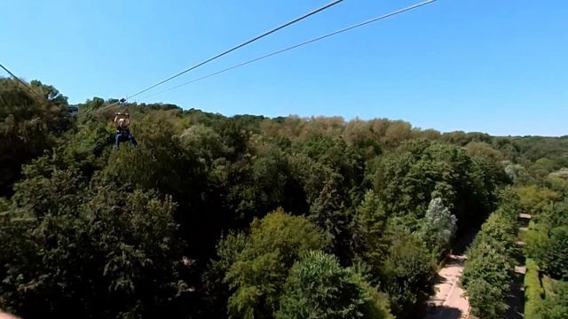 ZipLine Moscow 700м Лева смотреть онлайн