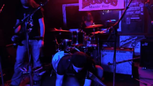 Joe Deninzon and Stratospheerius perform "Heavy Shtettle" смотреть онлайн