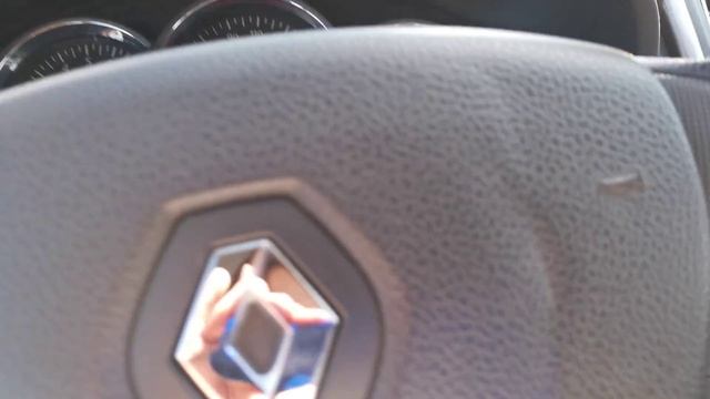 Купить Рено Логан (Renault Logan) 2015 г. с пробегом бу в Саратове. Элвис Trade-in центр смотреть онлайн