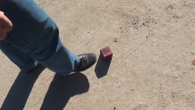 Лазерный уровень ADA CUBE Упал и работает смотреть онлайн