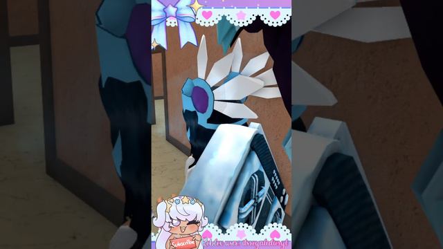 Playing games on Roblox смотреть онлайн