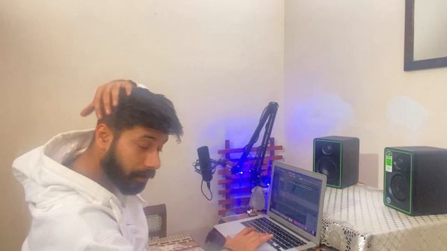 HOW I GOT FIRST STUDIO MONITORS || STUDIO MONITORS IN 5000 RUPEES || LETS MAKE A BEAT смотреть онлайн