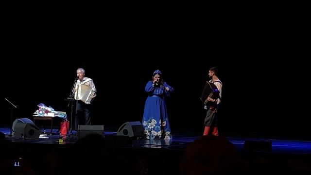 Валерий Сëмин, Дарья Чехомова, Игорь Катаргин - Гармонь любимая (муз.В.Семин, сл.И.Бардин),г.Тюмень смотреть онлайн