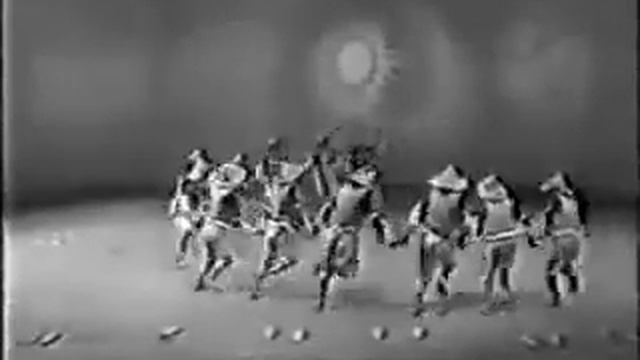Езидский танец-представление «Джотяр» в Ираке 1960 смотреть онлайн
