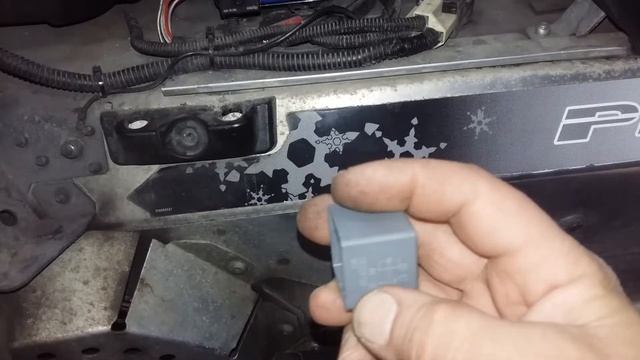 Lynx Adventure 1200 Пропал свет,решаем проблему или как востановить эл.реле. смотреть онлайн