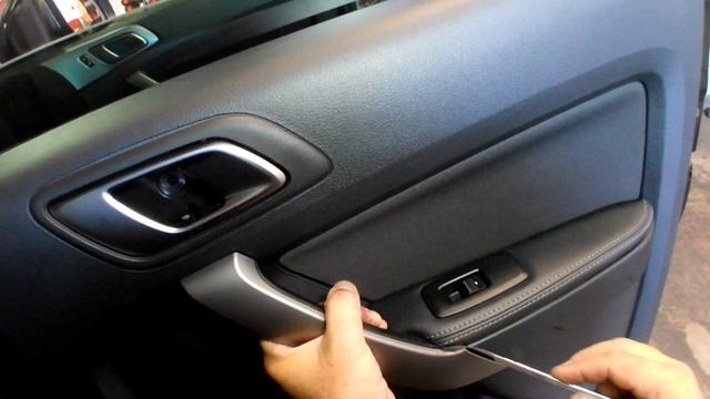 Ford Ranger T6 (2011-2020) Rear Door Removal for speaker access смотреть онлайн