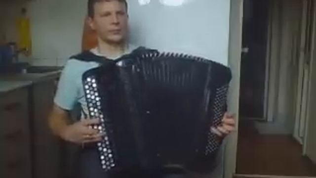 Любэ "Станция таганская" (Баян) смотреть онлайн