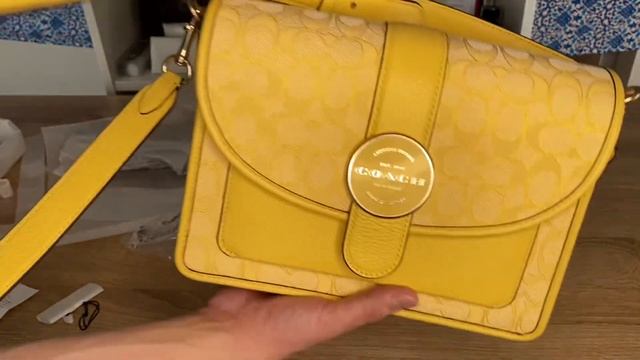 Unboxing Coach Lonnie Crossbody And First Impressions! *Coach Outlet*