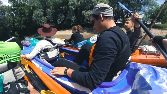 ЯИЧНИЦА В КАЯКЕ | ГОТОВИМ ЕДУ НА ВОДЕ | РЕЧНОЙ КОК смотреть онлайн