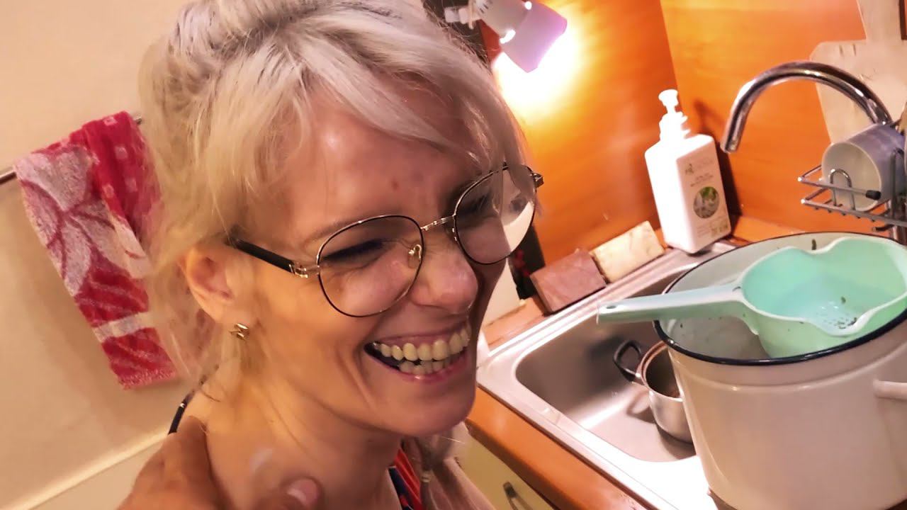 тот взгляд, когда ты принес грибы ... смотреть онлайн