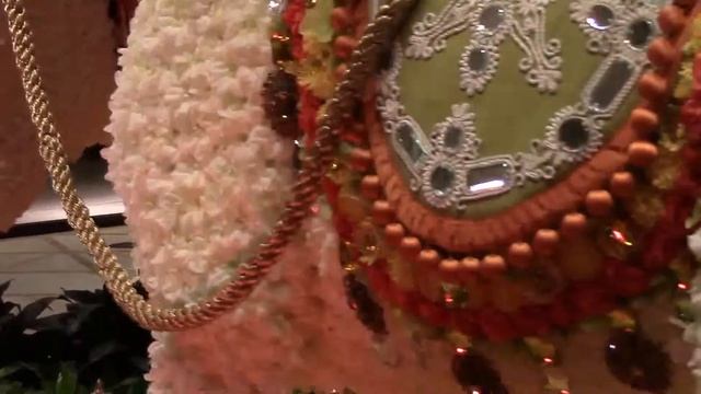 Это видео советую посмотреть флористам и дизайнерам, которые занимаются оформлением смотреть онлайн