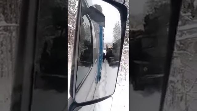 Трудная работа дальнобойщика смотреть онлайн