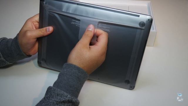 2016 15 Inch MacBook Pro | Unboxing смотреть онлайн