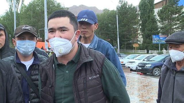 Улан Бакасовдун көмөгү менен 70 жабдуу алынып келинип, айыл өкмөттөргө таркатылды смотреть онлайн