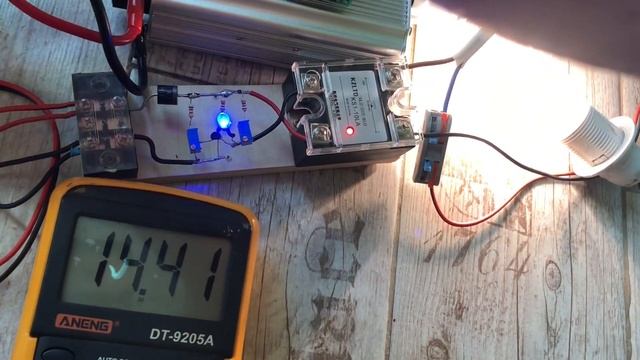 Схема сброса излишек энергии по переменному напряжению.Схема от Александра Солнцедар. смотреть онлайн