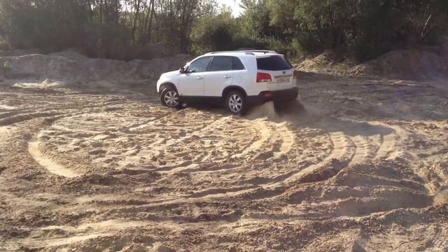 Песчаный карьер KIA Sorento 2.4 2010 MT смотреть онлайн