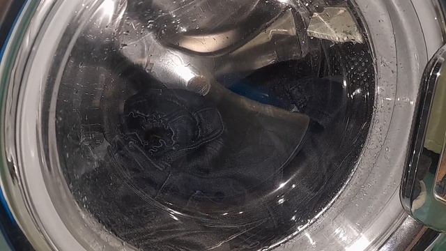 3 стирки в ОДНОМ видео. Постельное белье, тёмные вещи, светлые вещи // Hotpoint-Ariston смотреть онлайн